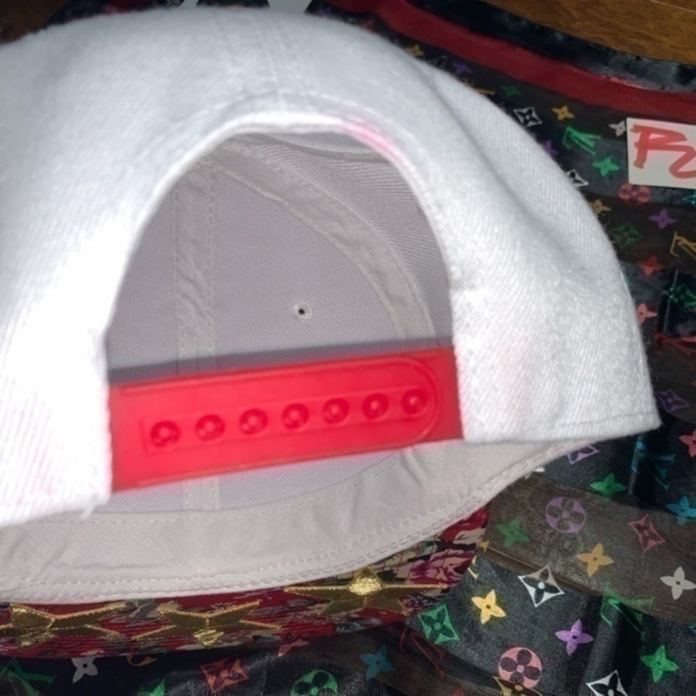 PHCK floral adjustable hat with embroidered stars βοΈ - Picture 5 of 5